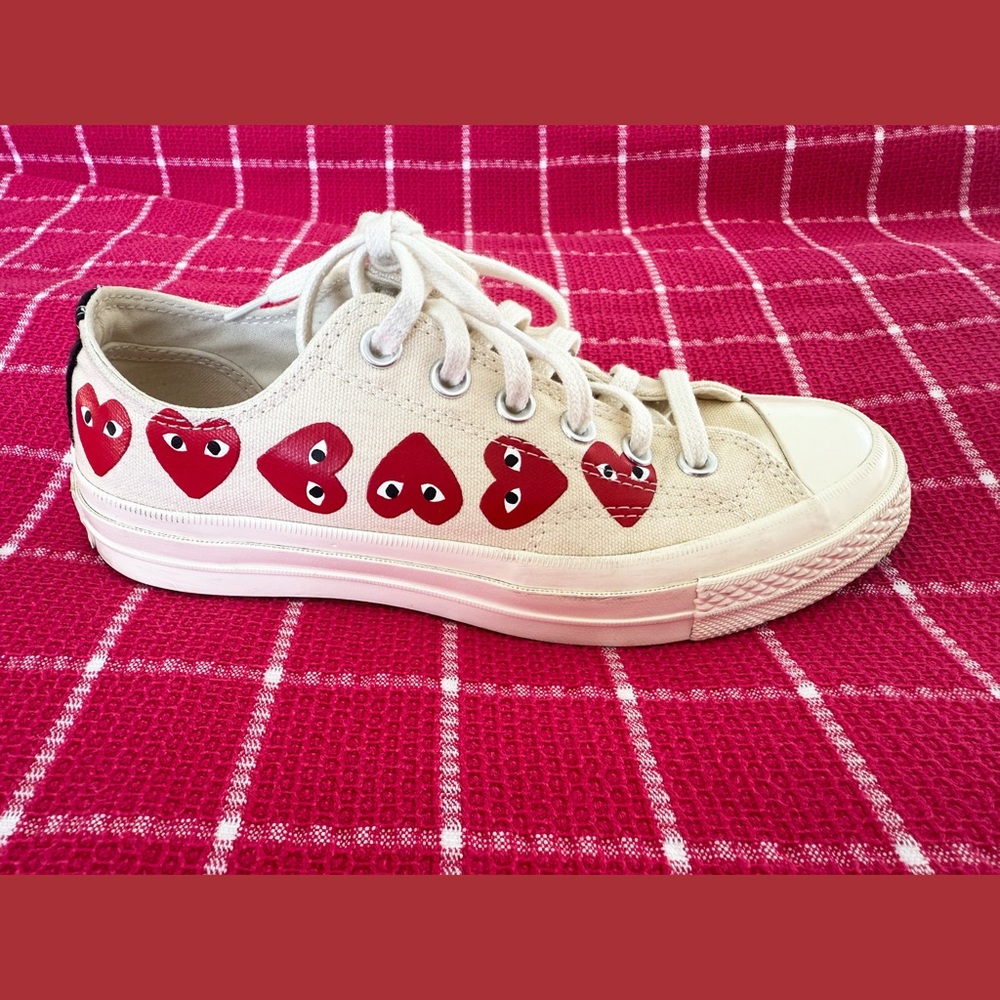 Comme de Garçons PLAY x Converse Sneakers